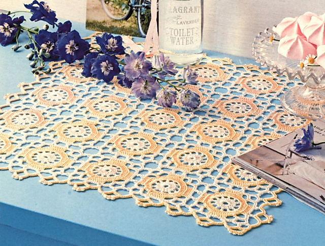 Gelb-Weißes Patchwork-Deckchen