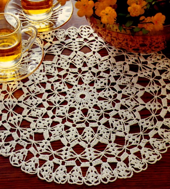 Farandole doily