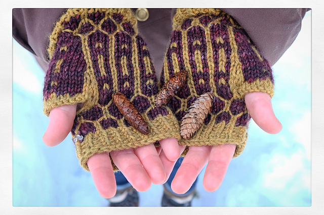 Ravelry: All You Need Is Glove pattern by Ellissa Gilbert