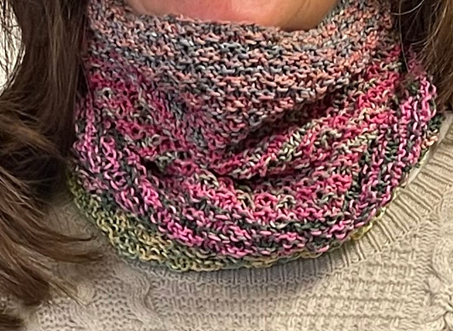 Canoodle Cowl