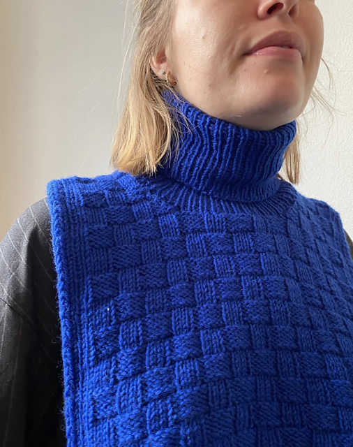 Easy Square Neck