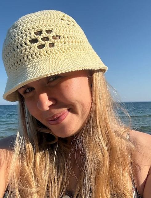 Easy Flower Bucket Hat Crochet