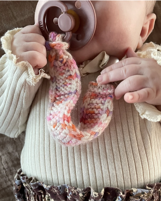 Easy Pacifier Chain Baby