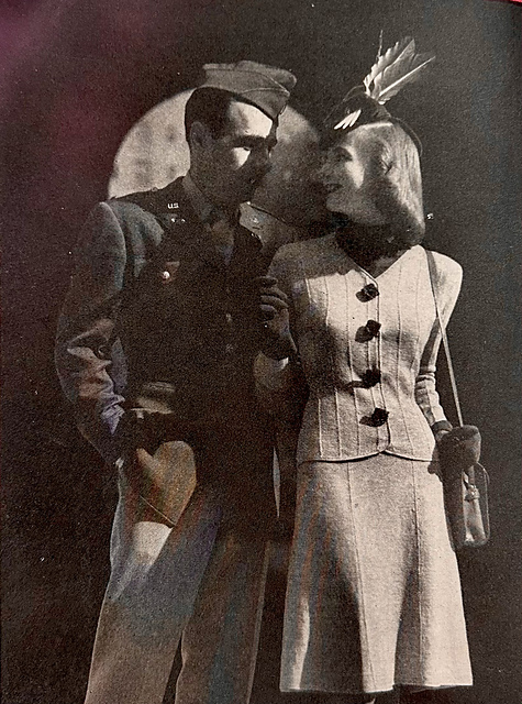 Knitted Suit Model, BM 4407