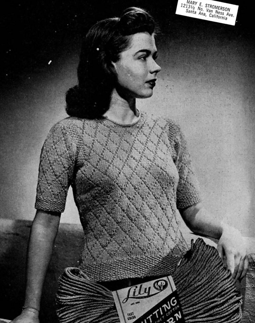 Knitted Pullover (Short Sleeves)