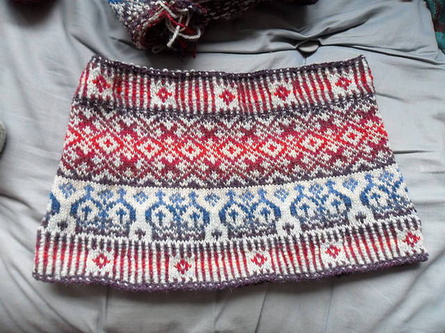 Diamond Jubilee Cowl