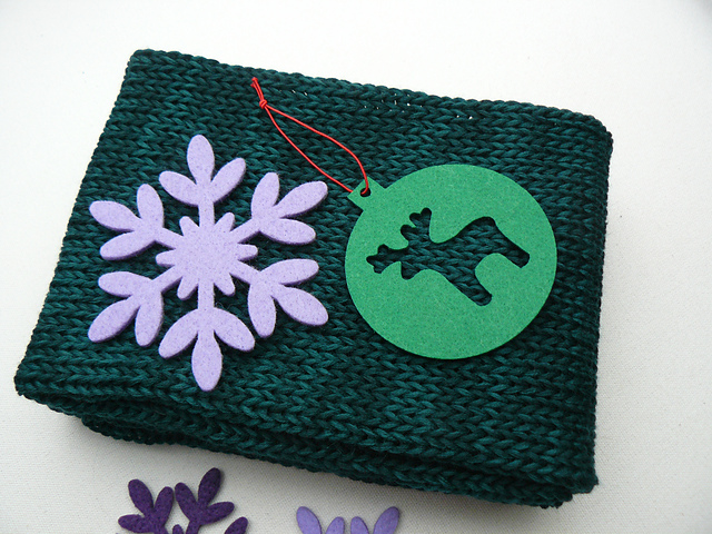 Green Christmas Cowl