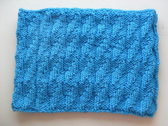 Squishy Blocks Cowl