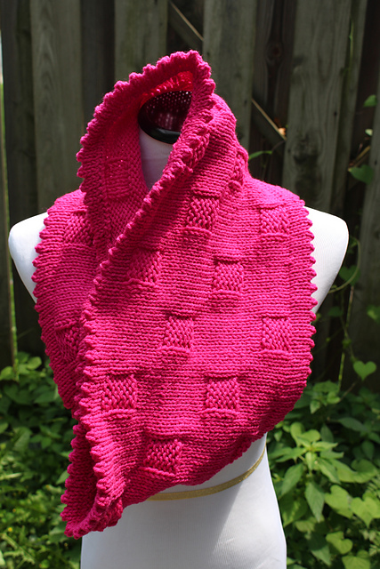 Circle Illusion Cowl