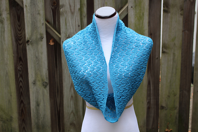 Fishies Cowl
