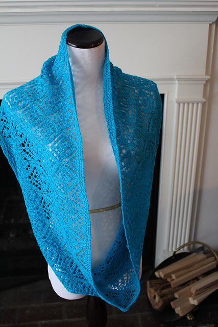 Pretty Flowers Cowl
