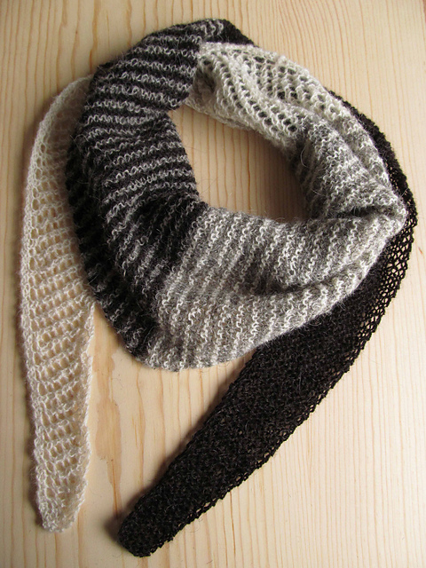 Svana Lace Scarf
