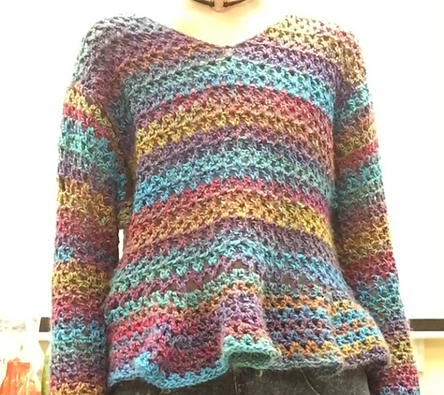 Flowey sleeve sweater