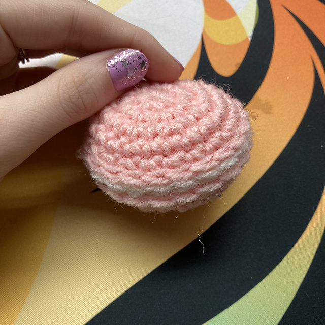 Tiny macaron