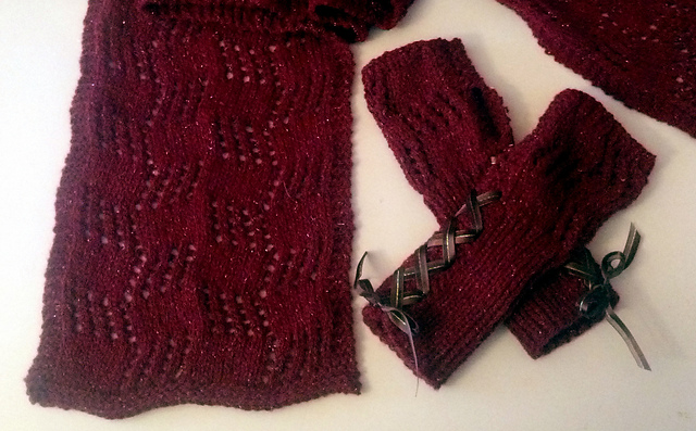 Carriage House Scarf & Fingerless Gloves