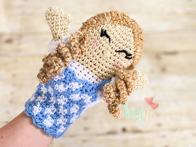 Ravelry: Dorothy Hand Puppet pattern by Erin Greene