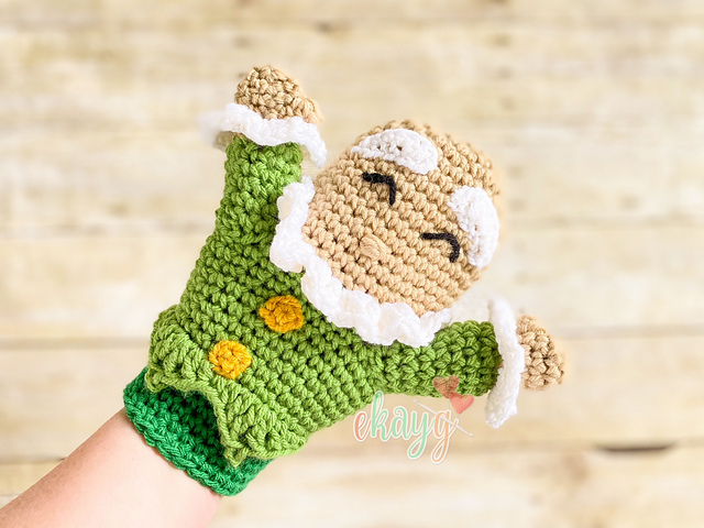 Ravelry: Wizard of Oz Hand Puppet pattern by Erin Greene