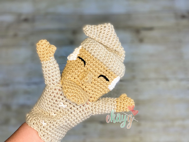 Ravelry: Ebenezer Scrooge Hand Puppet pattern by Erin Greene