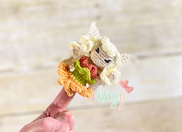 Tinker Bell Finger Puppet
