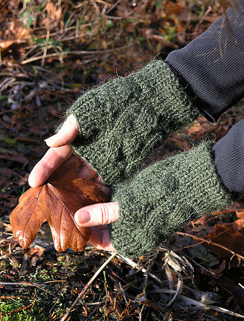 90 Yard Fingerless Mitts