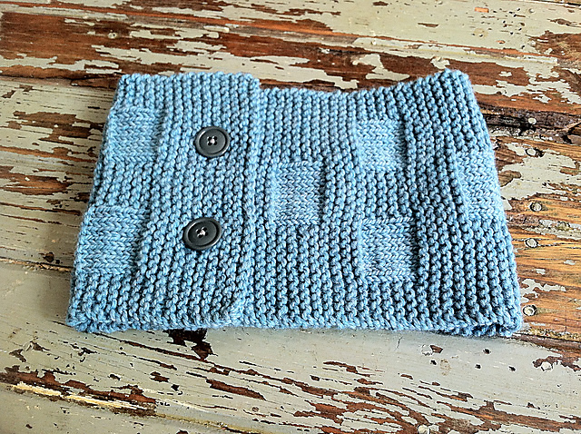 Checkered Cowl