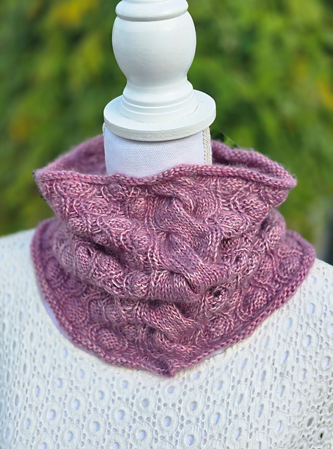 Glowstick Cowl
