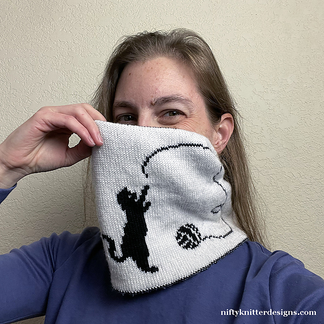 Cattitude Cowl