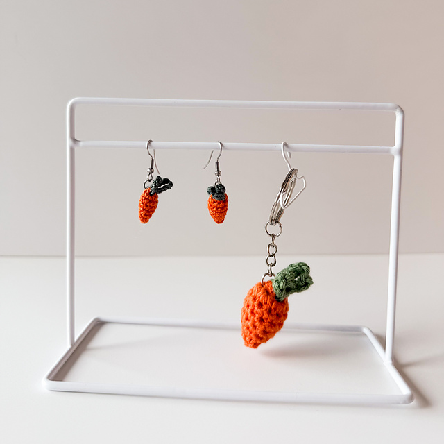 Carrot Earrings and Keychain