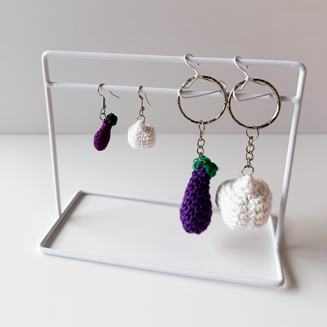 Aubergine Garlic Earring Keychain