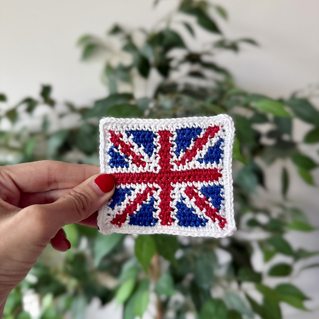 Union Jack Flag Brooch