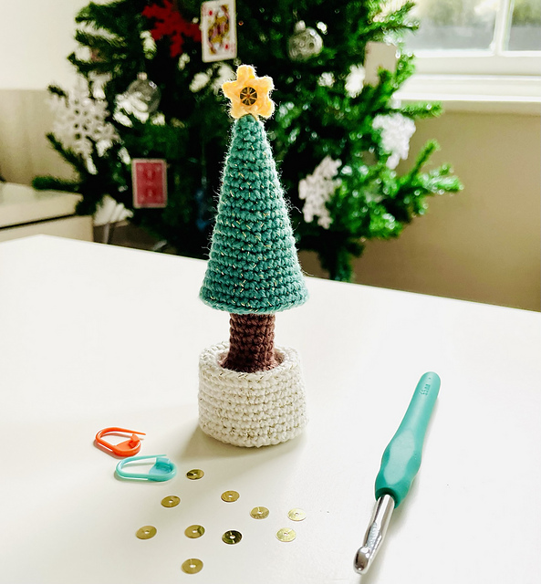 Christmas Tree with pot