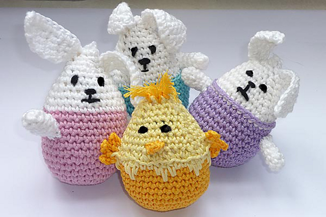 Stehauf-Amigurumi Osterhase