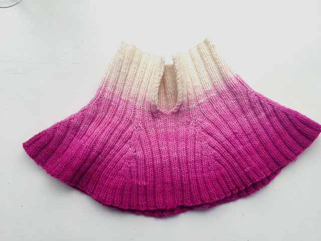 Modern Neck warmer