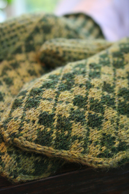 Vespergyle Mittens