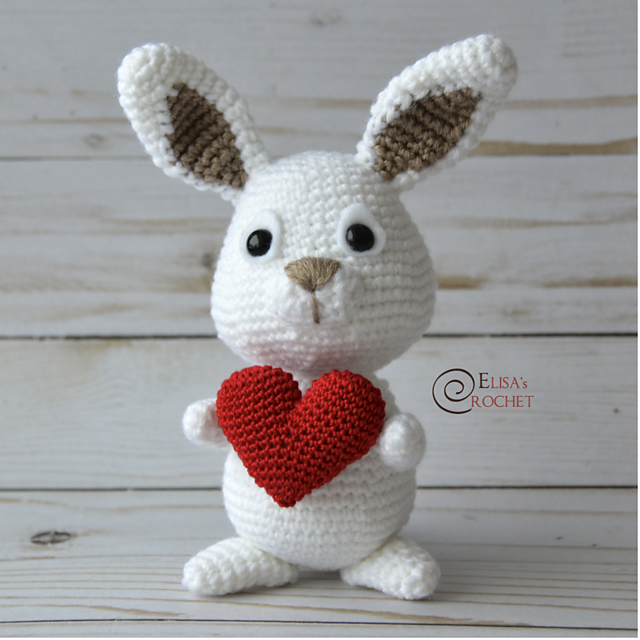 VALENTINE BUNNY Amigurumi Doll