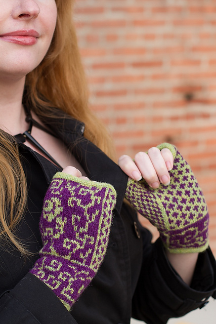 Foundling Mitts (Colorwork Version)
