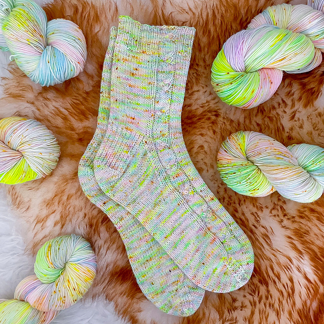 Braided Grass socks