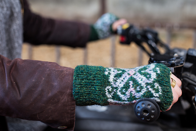 Banksflooer Mitts