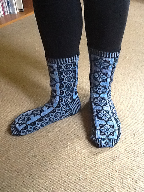 Figure/Ground Socks