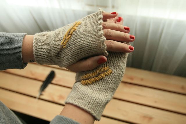Flock Together Mitts