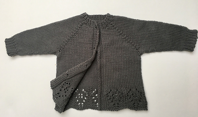 Oline's cardigan with lace