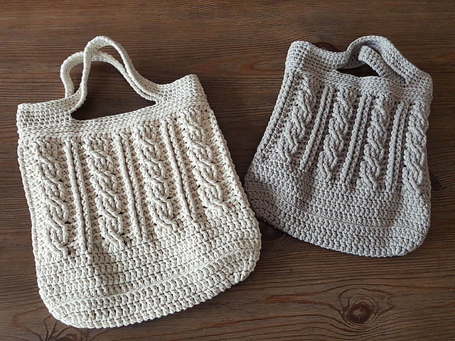 Cabled Tote