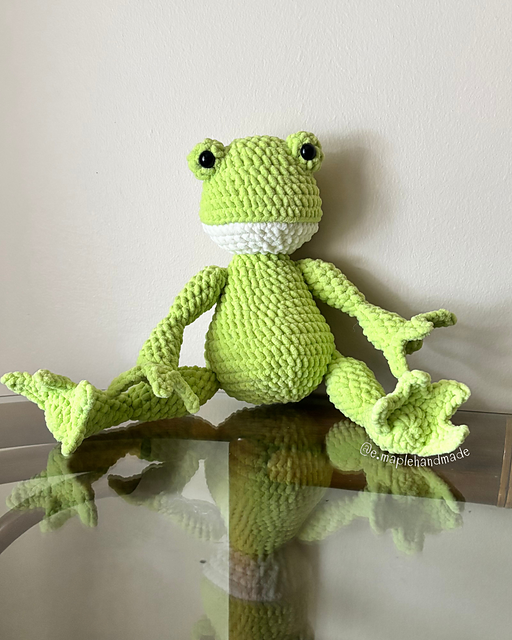 Chloe Green Frog