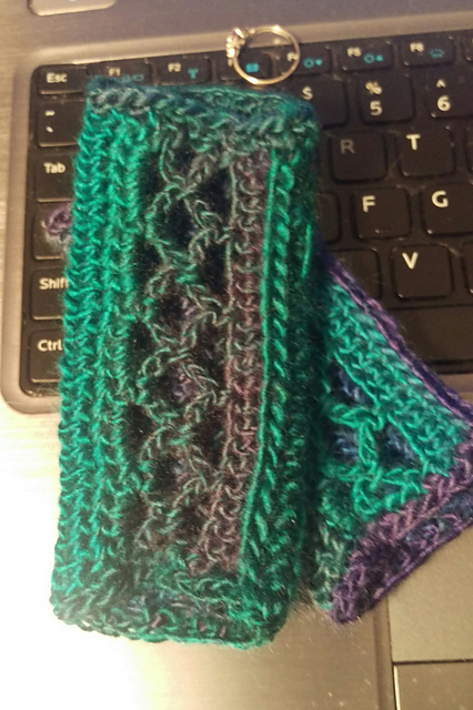 Toddler Lacy Fingerless Mitt's