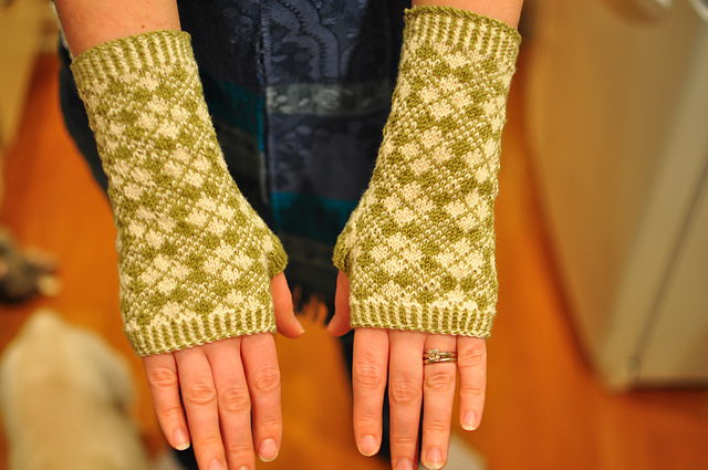 Argyle Wrist Warmers