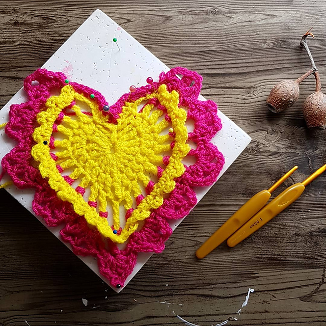 Generous Heart Motif