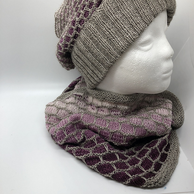 Faded Honeycomb Cowl