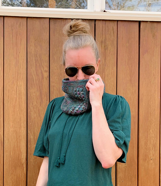Babette Cowl