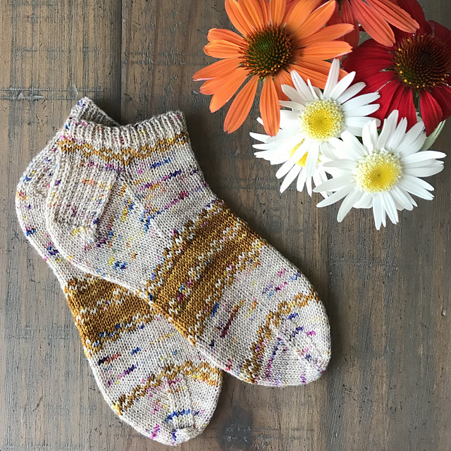 Daisy Chain Shorty Socks