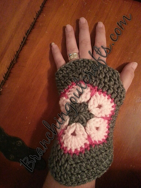 Flower Fingerless Gloves